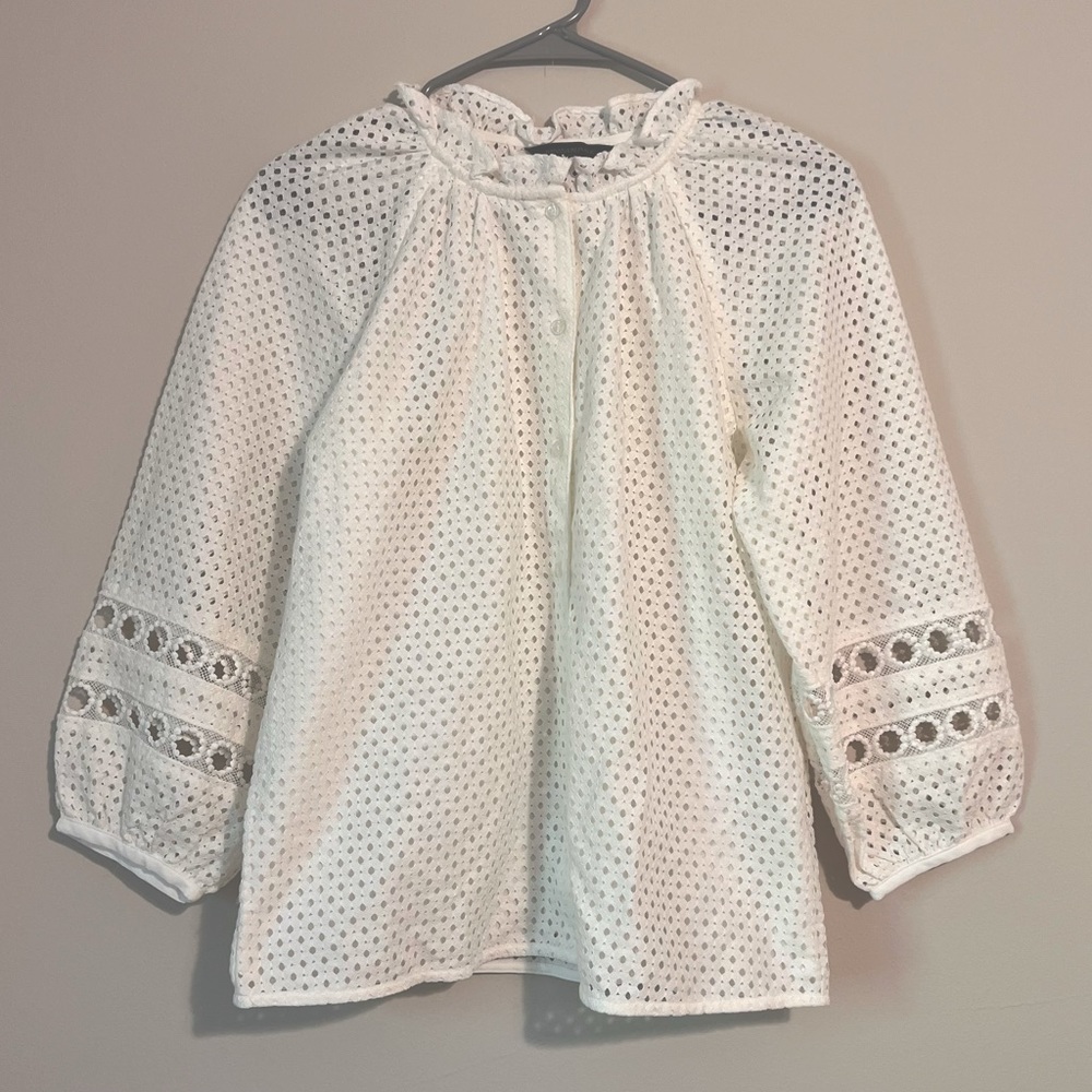 Banana Republic | Size Small | White Lacy Blouse